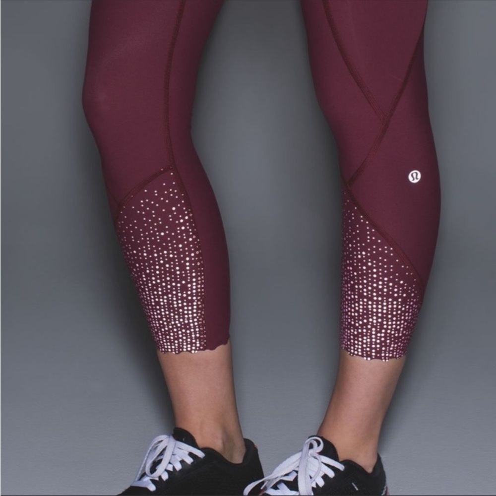 Lululemon Athletica Purple High-Waisted Leggings with Geometric Detail